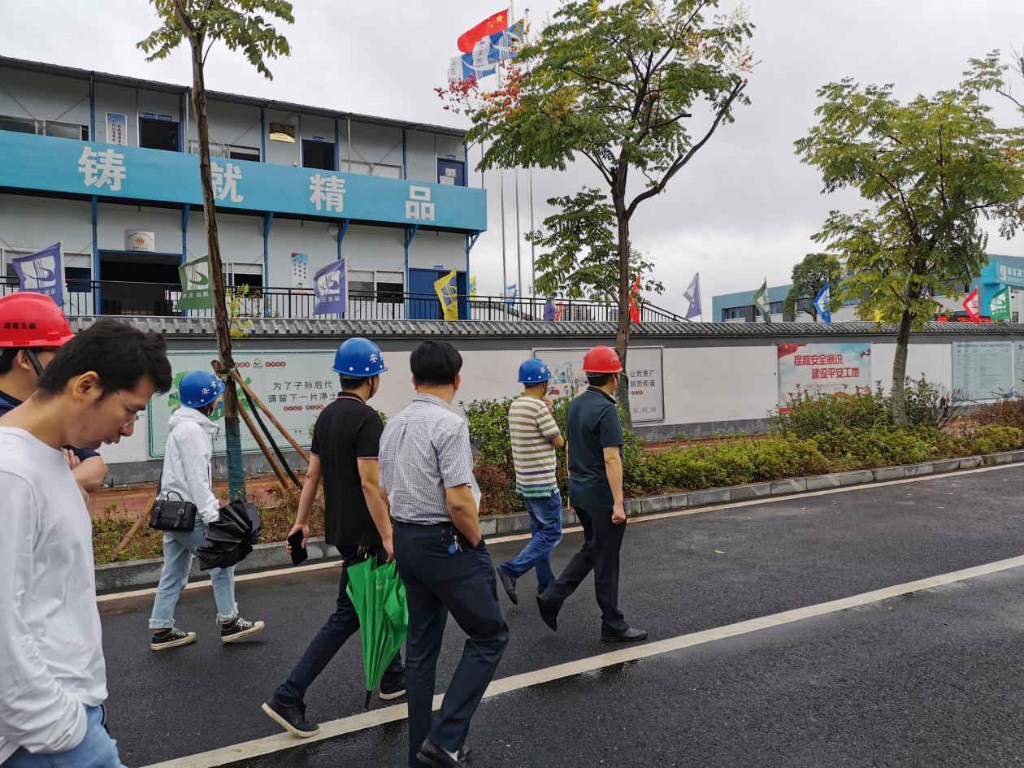 持续扬尘污染治理 用心守护碧水蓝天